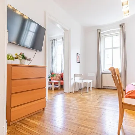Apartment Simple Near Wiener Stadthalle Vienna