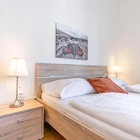 Apartment Simple Near Wiener Stadthalle