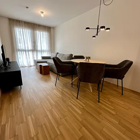 Coho Mit Hauseigener Tiefgarage *