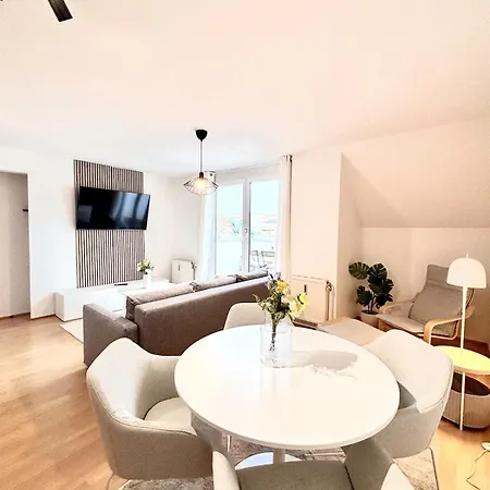Aura Living Apartmán *