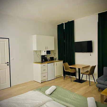 Private And Elegant In Residential *