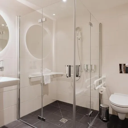 Hampton By Hilton West 3* Βιέννη