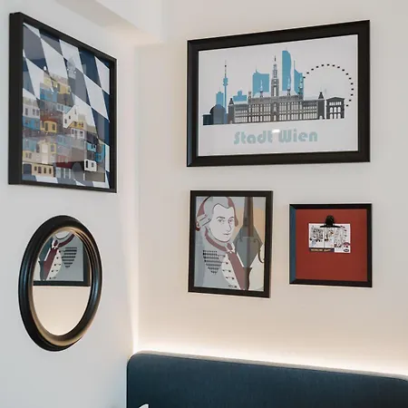 Ξενοδοχείο Hampton By Hilton West 3*
