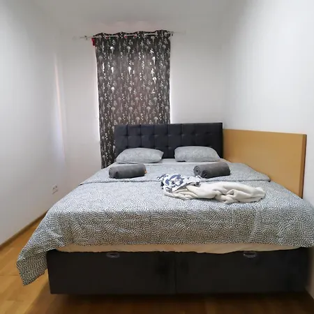 Grey Palazzo 1050 *