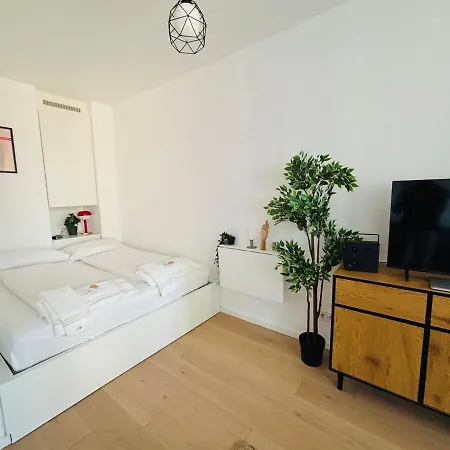 Modern Overlooking The Skyline & Danube Vienna