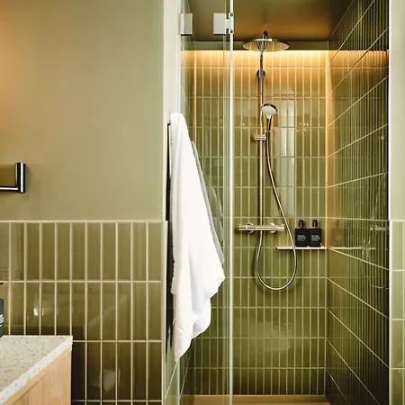 A By Adina Danube Aparthotel 4*