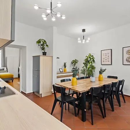 Apartment For Big Groups I Wifi I 5 Min To Subway