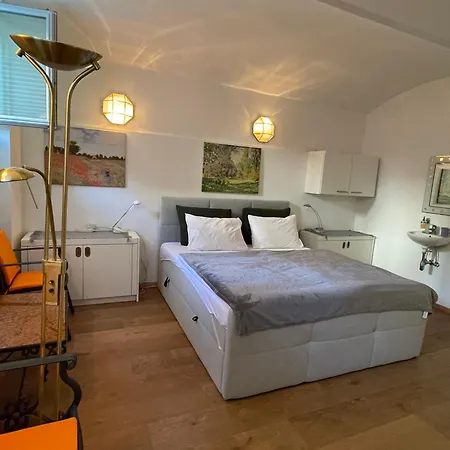 Skyvilla - Gartenwohnung *
