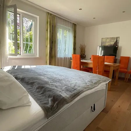Skyvilla - Gartenwohnung * Vienna