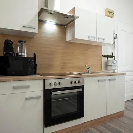 Apartment Bright 15 Min From The Center *