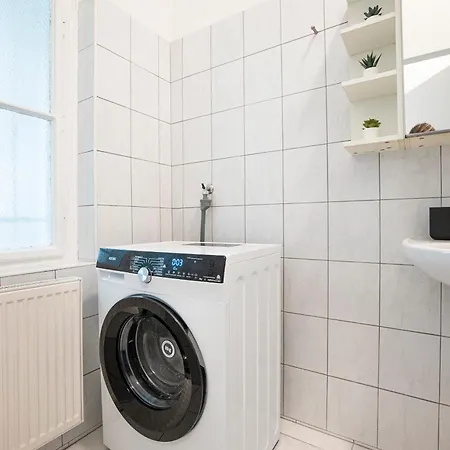 Apartment Bright 15 Min From The Center Vienna
