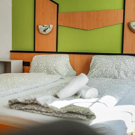 West Business Hotel Vídeň