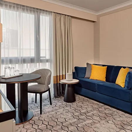 Hilton Park Hotel 5*