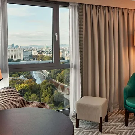 Hilton Park 5*