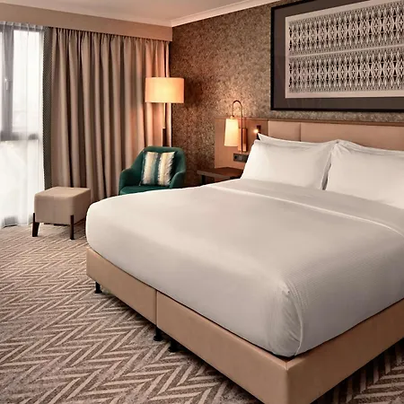 Hilton Park Hotel 5*