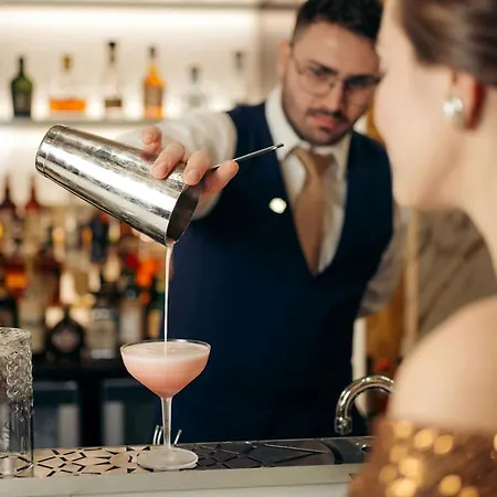Imperial, A Luxury Collection Hotel, Hotel