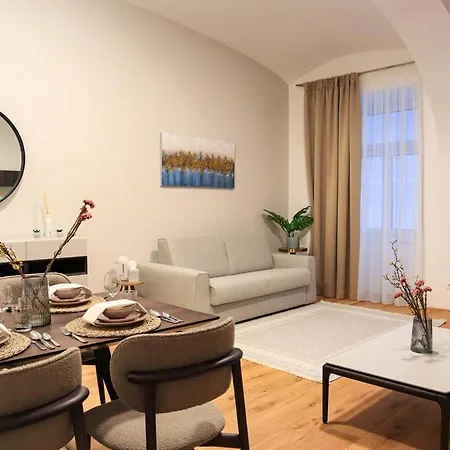 Grandeur Apartment Vienna