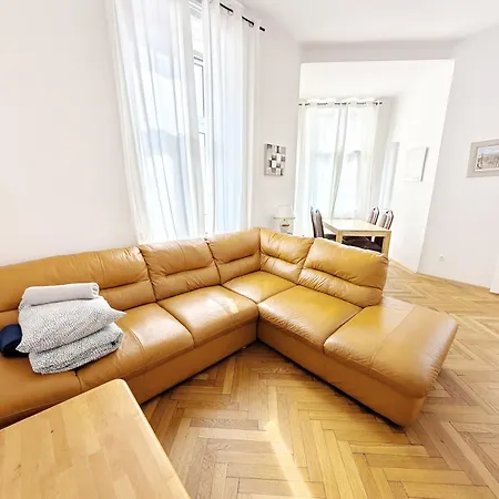 Charming At Maerzstrasse Close To Attractions Mz Vienna