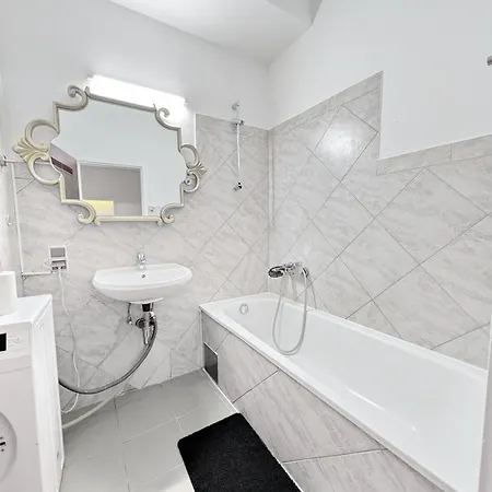 Charming At Maerzstrasse Close To Attractions Mz49 *