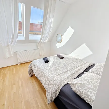 Charming At Maerzstrasse Close To Attractions Mz49 * Vienna