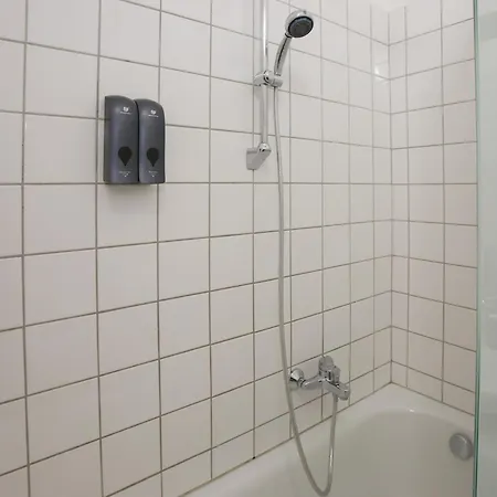 Downtown Bliss Modern Retreat With Free Parking And Fast Internet 600 Mbits 아파트
