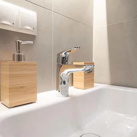 Stylish & Modern 90m2 Flat In Prime Location Apartmán *