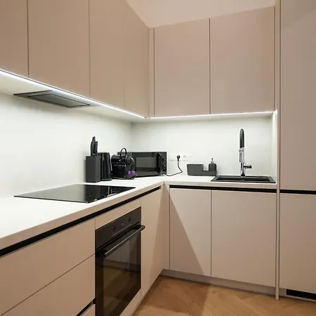 Apartmán Stylish & Modern 90m2 Flat In Prime Location *