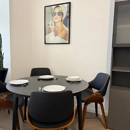 Cosy Renovated In Mariahilf