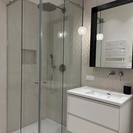 Cosy Renovated In Mariahilf * Vienna