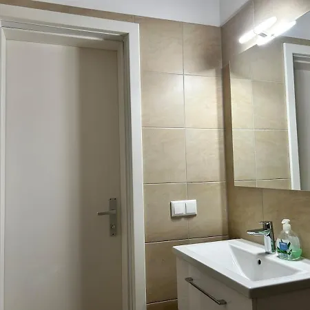Apartmán Sunny & Calm Long Term - Free Parking *