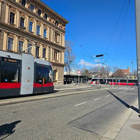 Charmante Hofwohnung Im Herzen Von * Wien