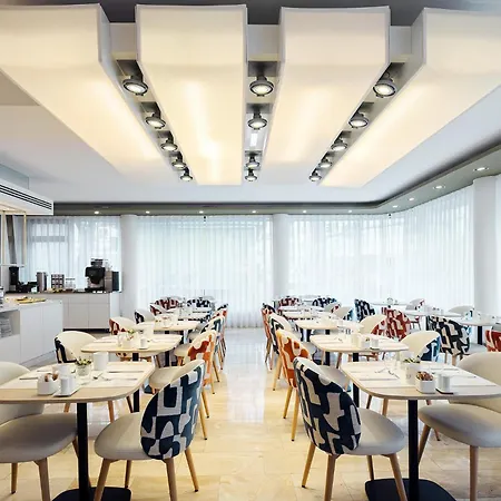 Eurostars Embassy