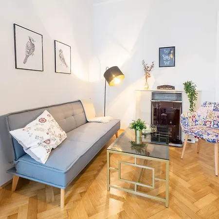 Shopping & Gourmet In Mariahilf Apartment