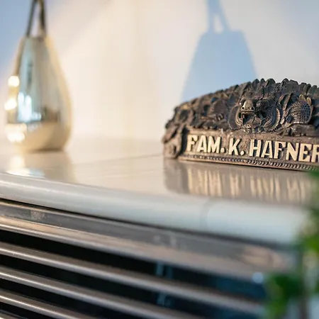 Apartment Shopping & Gourmet In Mariahilf *