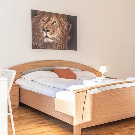 Comfortable 3br Next To Belvedere, Ideal For Long Lejlighed *