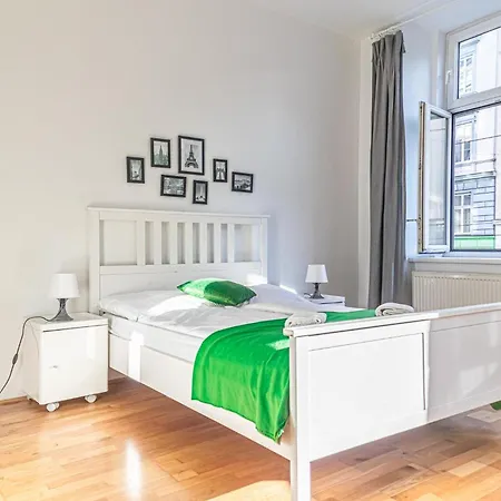 Comfortable 3br Next To Belvedere, Ideal For Long * Wien