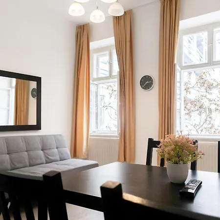 Apartment Pleasant 2br - Perfect For Long