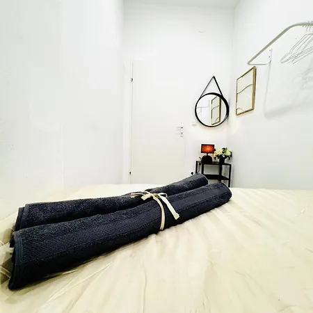Apartman Elegant 5-br Shared Ideal For Groups & Families *