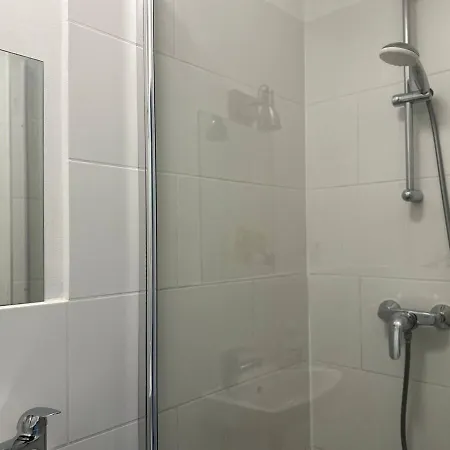 Perfect Location, 2 Min To Main Station, Long Term Apartmán Vídeň