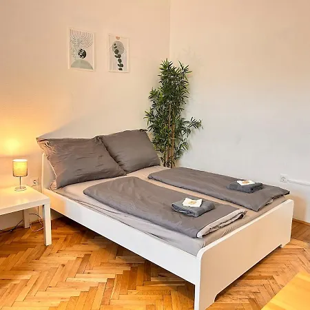Bright & Cozy In Center 32 * Vienna