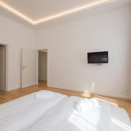 アパート Close To Schoenbrunn I Bright Flat, Fast Wifi *
