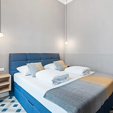 Kh Opera Aparthotel *