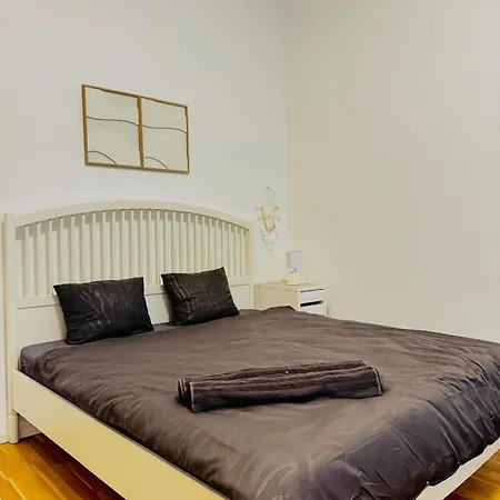 Comfortable Apt, 15 Minutes To Rathausplatz *