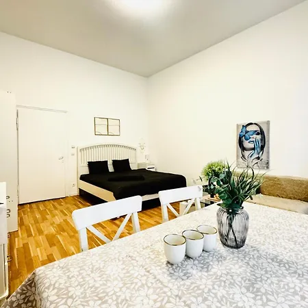 Comfortable Apt, 15 Minutes To Rathausplatz * Vienna