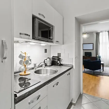 Neben Augarten I 5 Min To Metro I 10 Min To Apartment *