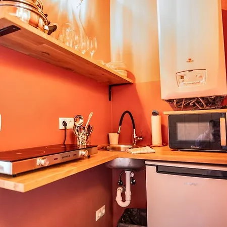 Apartment Feel At I Bright Windows I Penzing Trainstation Vienna
