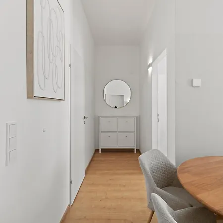 4 Min To Metro I 12 Min To Inner I Wifi Apartament Viena