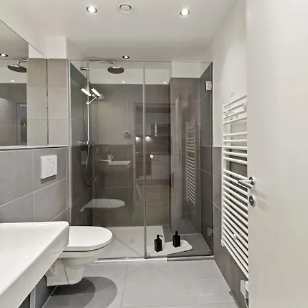 At Station I 3 Minutes To Shopping Street I High Speed Wifi Apartmán *