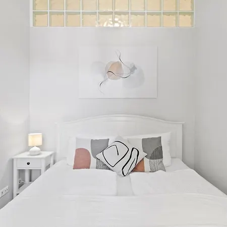 Apartmán 12 Minutes To Schoenbrunn I 5 Minutes To Metro U3 *