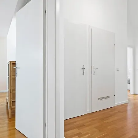 Modern Near Center - Rooftop Terrace Apartment Vienna